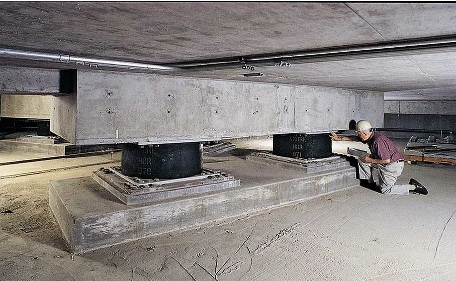 Projeto de Isolamento Sísmico de Base em Chapecó